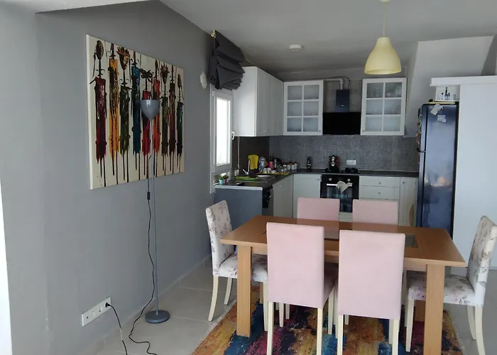 Yalıkavakta Muhteşem Deniz Manzaralı Bahçeli * Bodrum