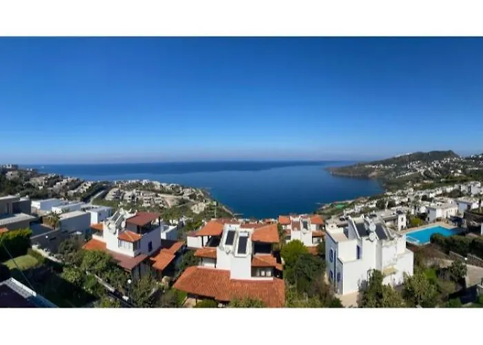 Yalikavakta Muhtesem Deniz Manzarali Bahceli Appartement Bodrum
