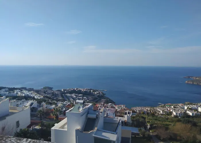 Yalıkavakta Muhteşem Deniz Manzaralı Bahçeli * Bodrum